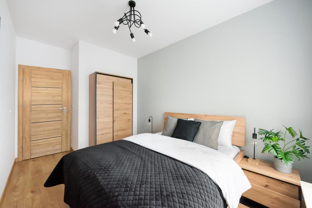 Wola Skwer Happy Apartment Варшава Екстер'єр фото