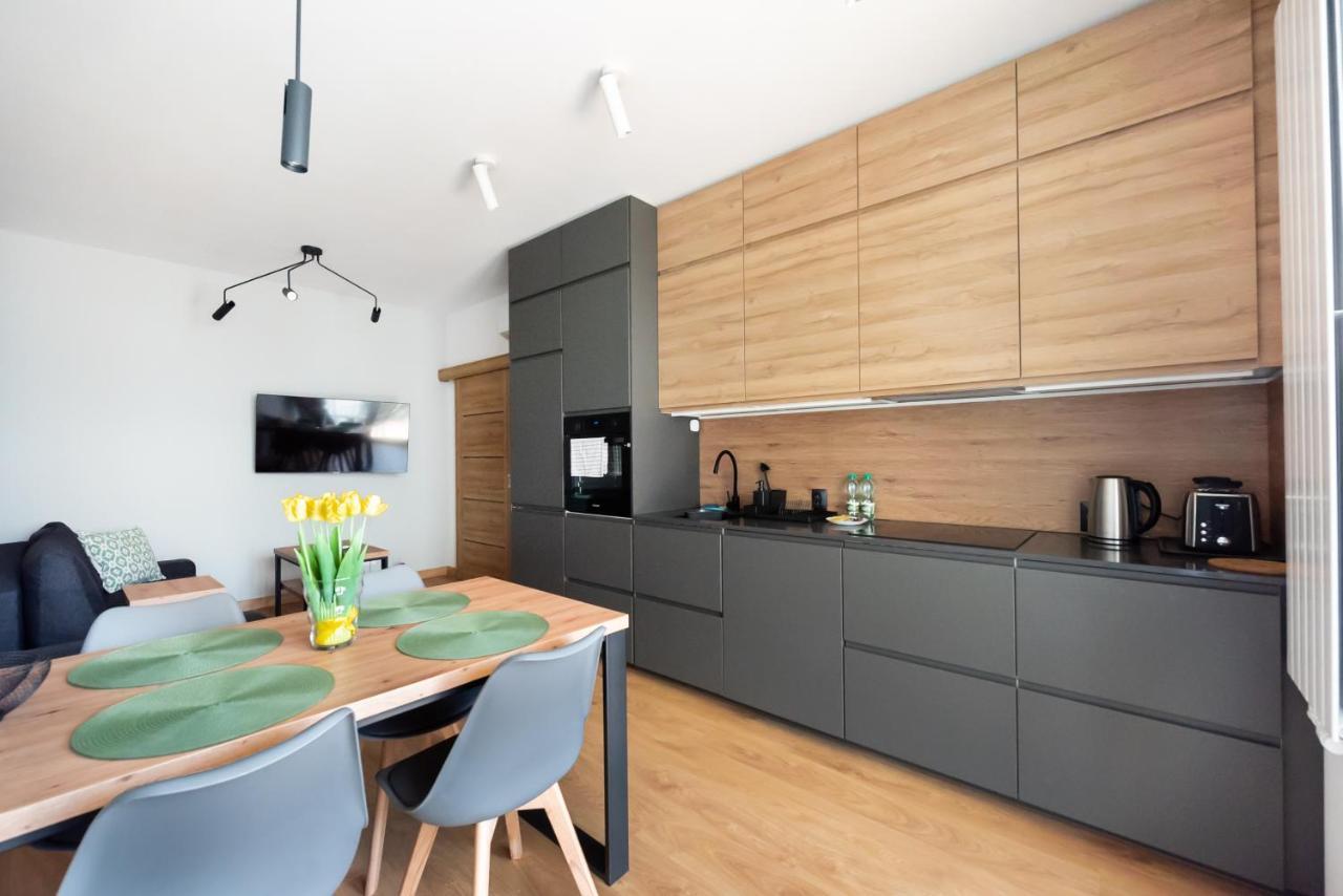 Wola Skwer Happy Apartment Варшава Екстер'єр фото