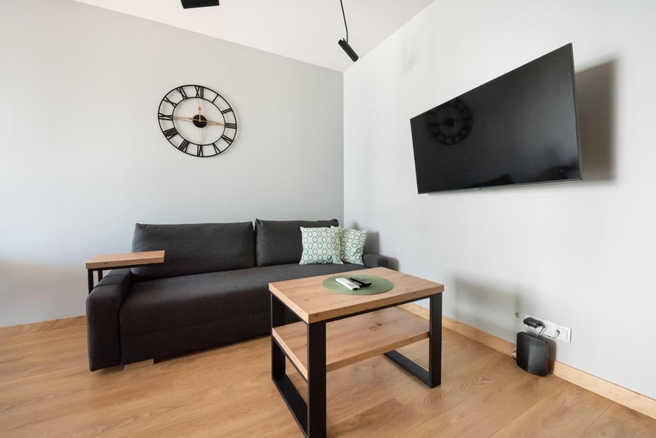 Wola Skwer Happy Apartment Варшава Екстер'єр фото